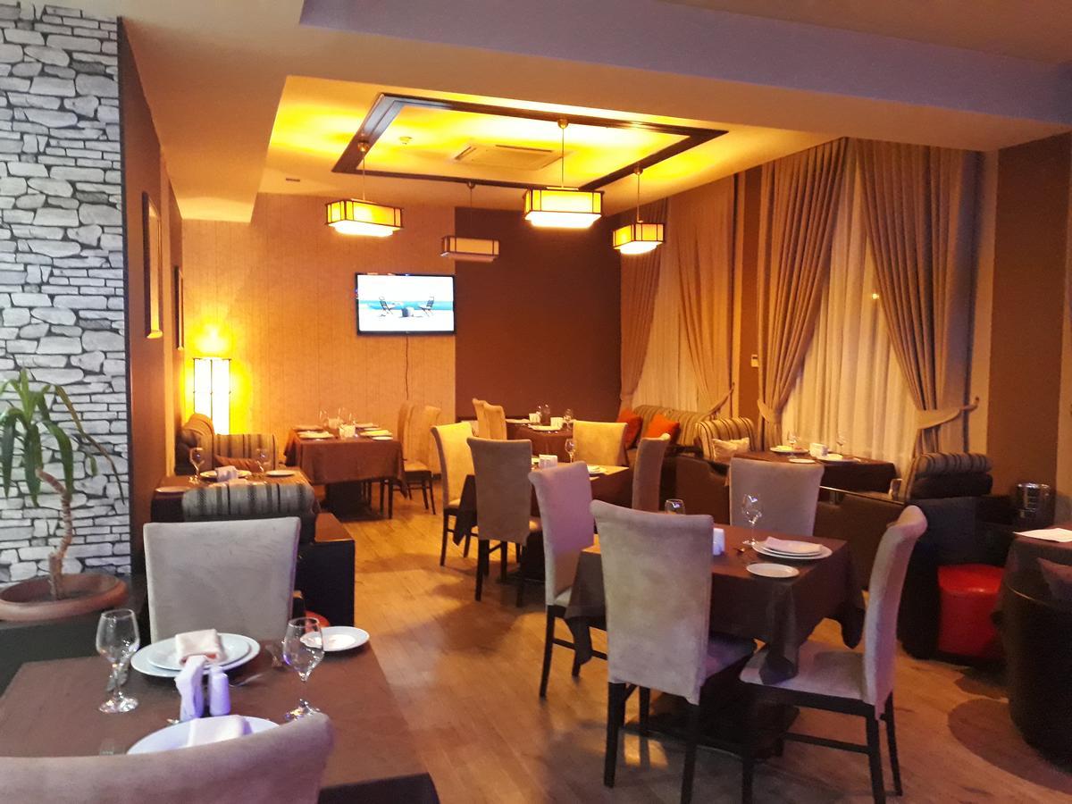 Caspian Ulduz Hotel Baku Extérieur photo